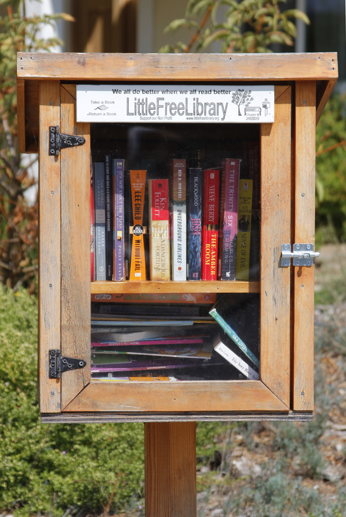 Little Free Libraries of Napa: 3502 White Cliff Circle